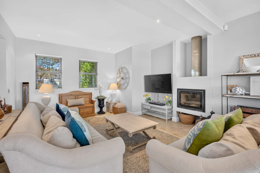 5 Bedroom Property for Sale in Claremont Upper Western Cape